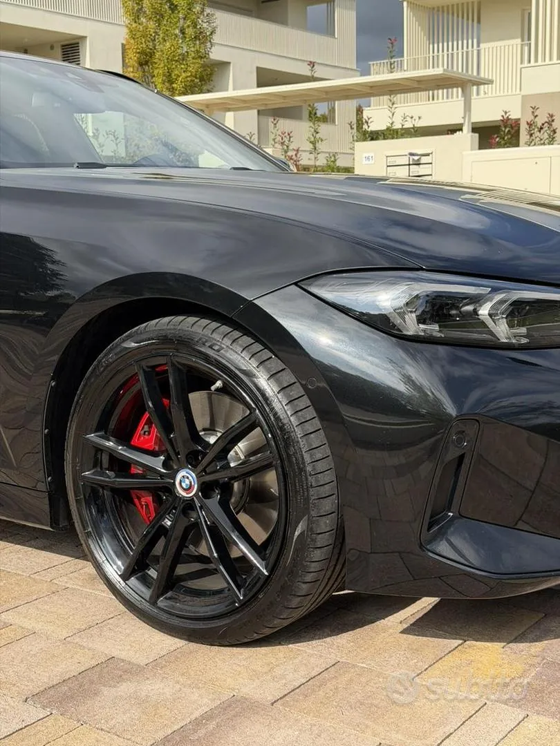 BMW 3 Series 2023 photo 2