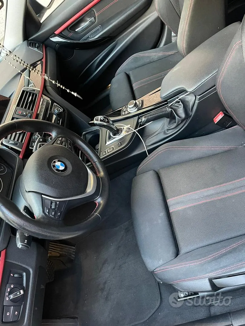 BMW 320D Touring 2017 photo 3