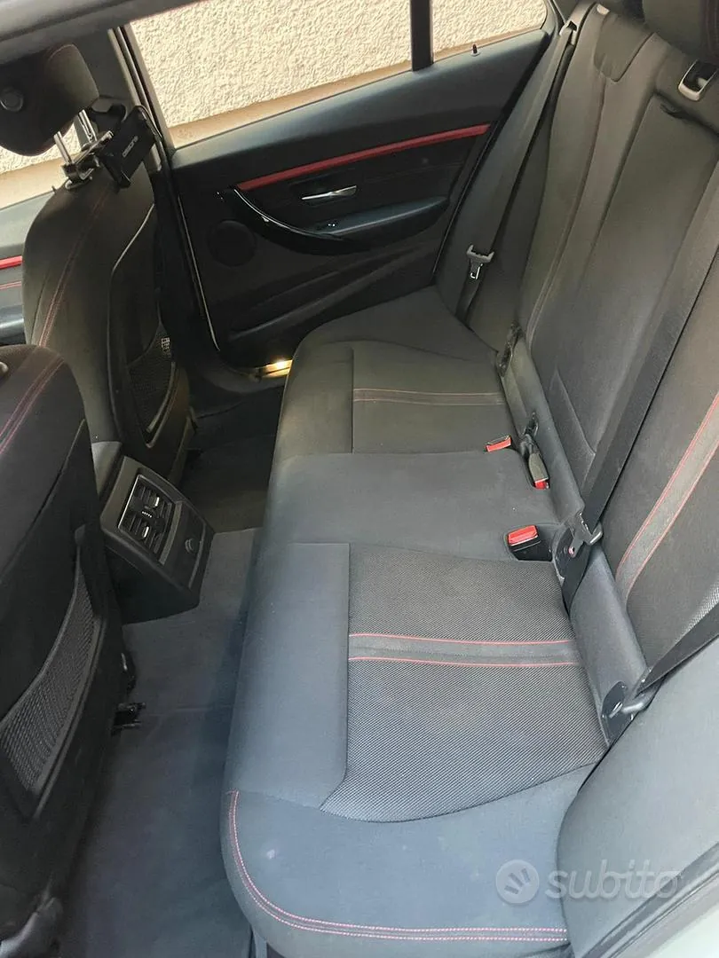 BMW 320D Touring 2017 photo 4