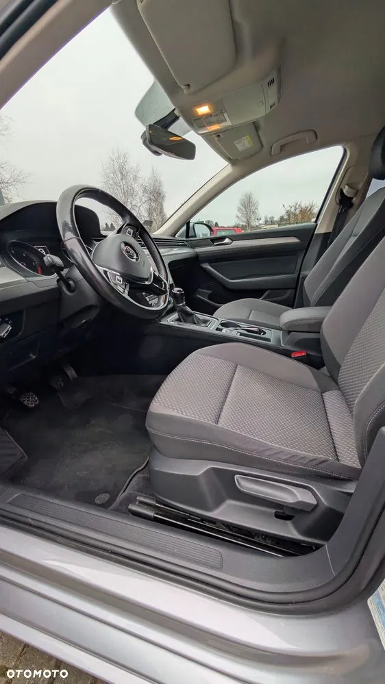 Volkswagen Passat 2017 photo 5