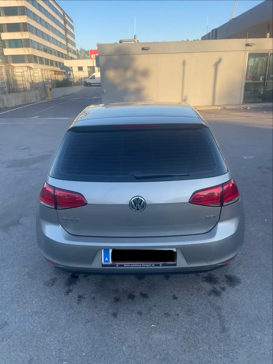 Volkswagen Golf 2015 photo 2
