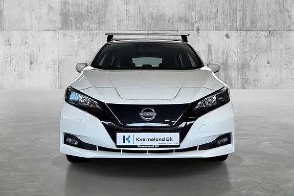 Nissan Leaf 2023 photo 2