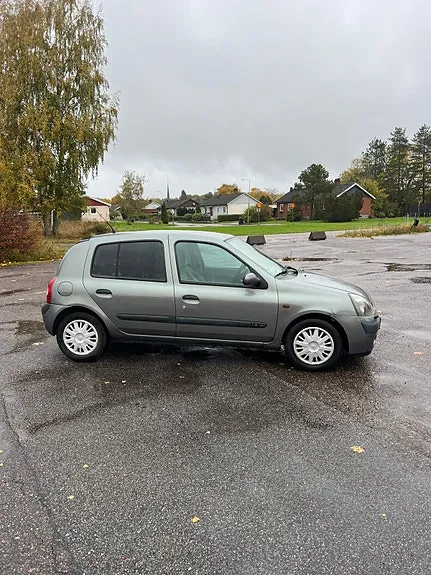 Renault Clio 2003 photo 3