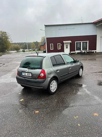Renault Clio 2003 photo 4