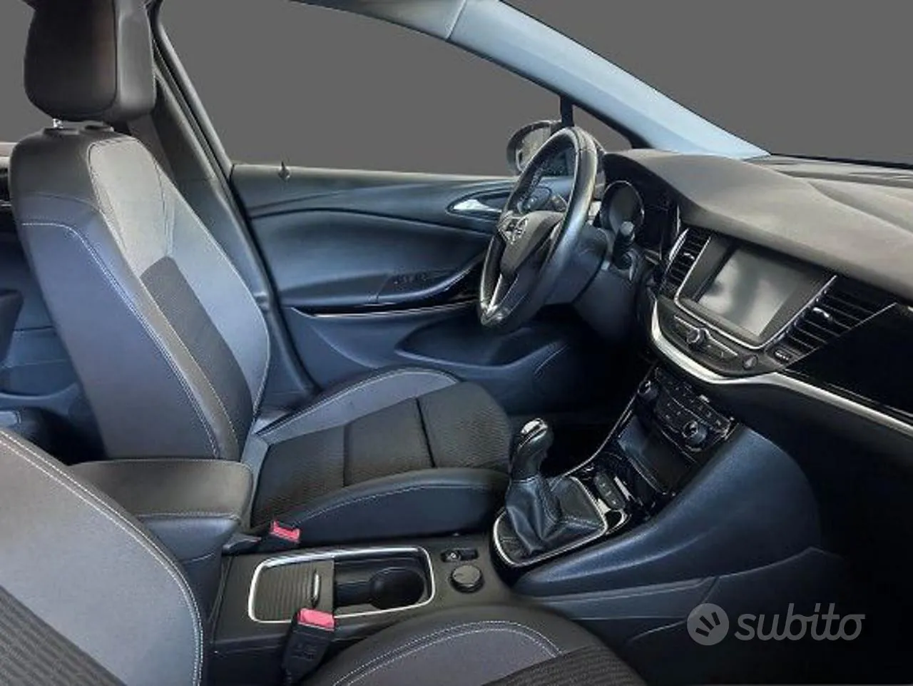 Opel Astra 2022 photo 4
