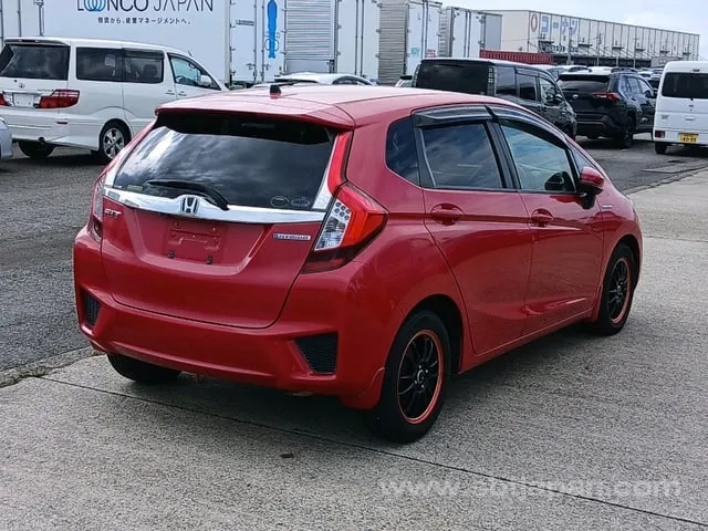 Honda Fit 2015 photo 4