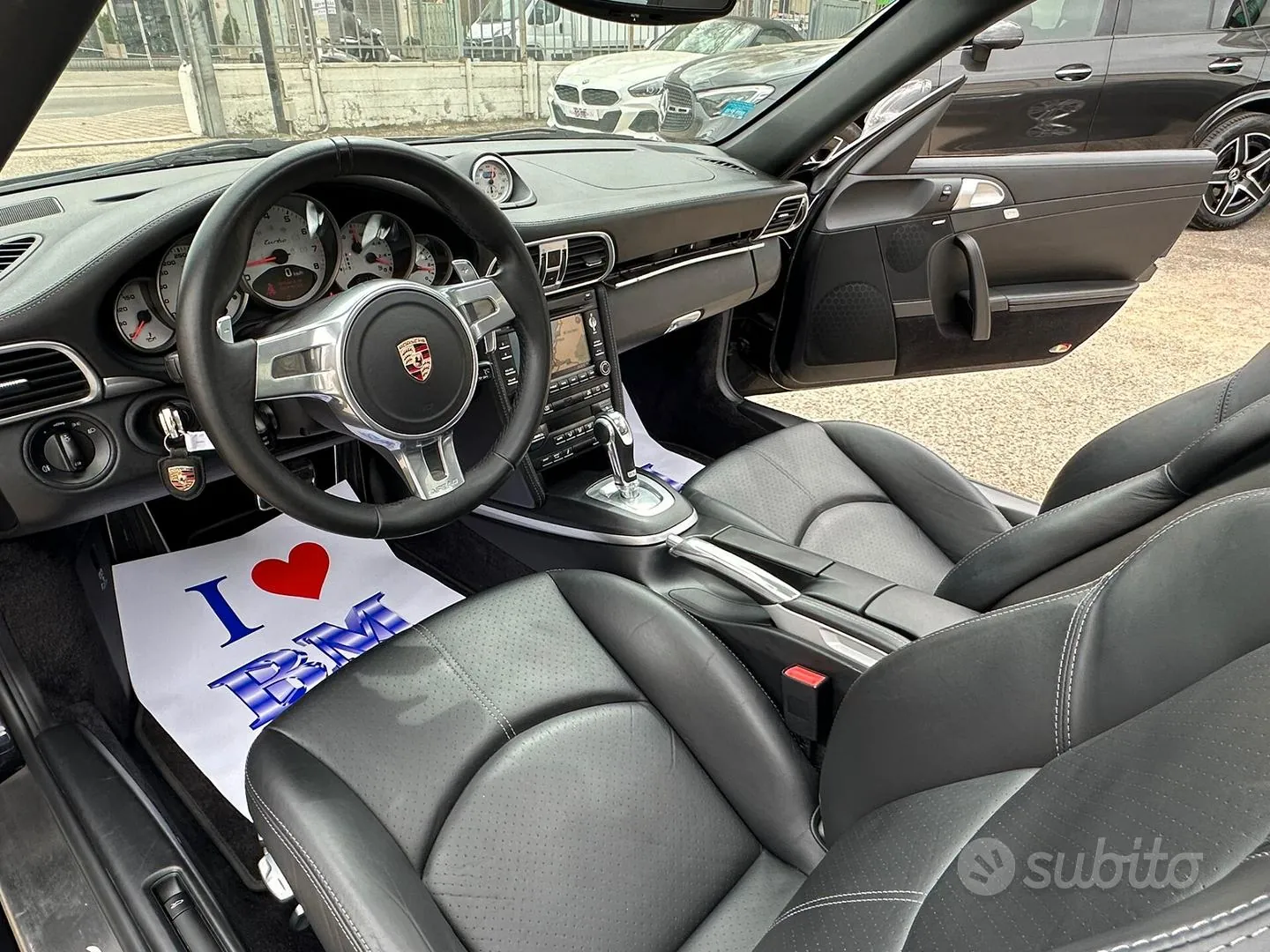 Porsche 911 Turbo 2010 photo 5