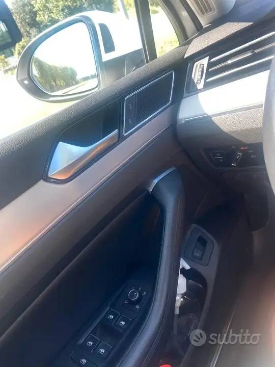 Volkswagen Passat 2018 photo 3