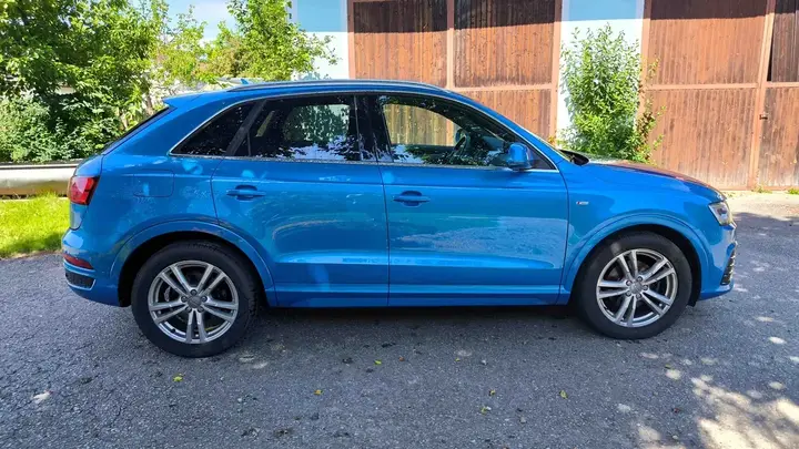 Audi Q3 2015 photo 2