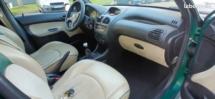 Peugeot 206