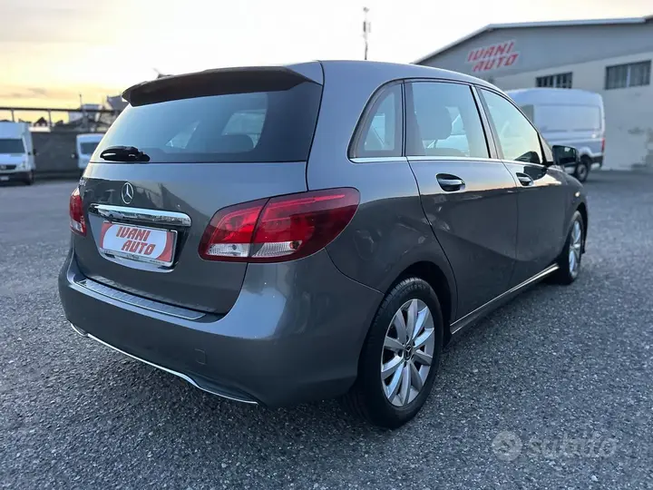 Mercedes-Benz B 180 2018 photo 4