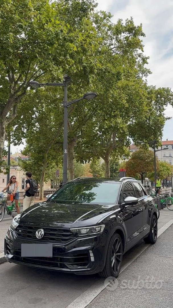 Volkswagen T-Roc 2020 photo 2