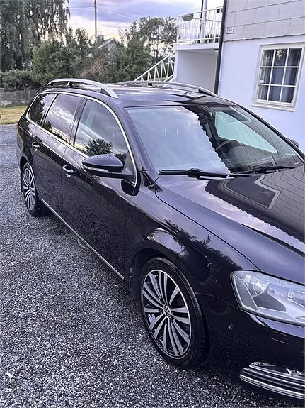 Volkswagen Passat 2011 photo 5