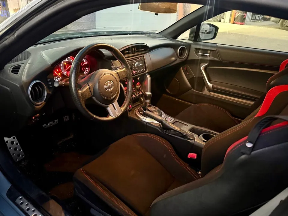Scion Fr-S 2013 photo 5