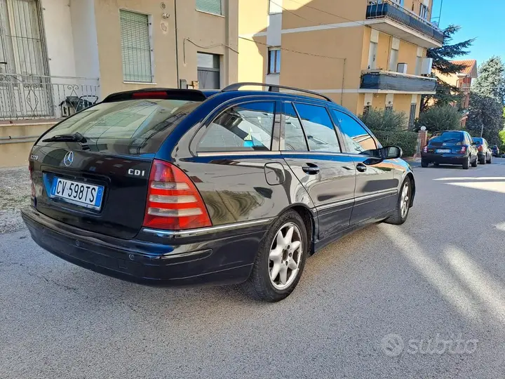 Mercedes-Benz C-Class 2005 photo 4