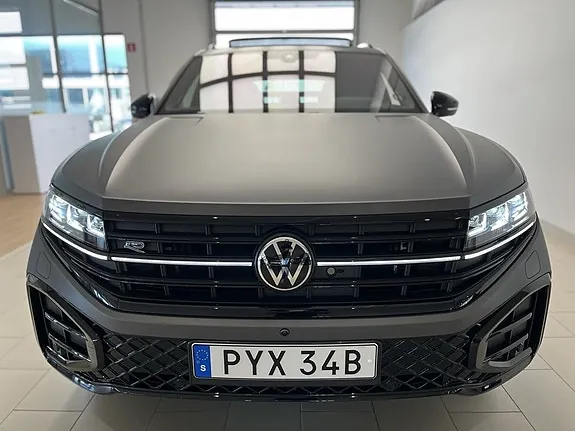 Volkswagen Touareg 2026 photo 2