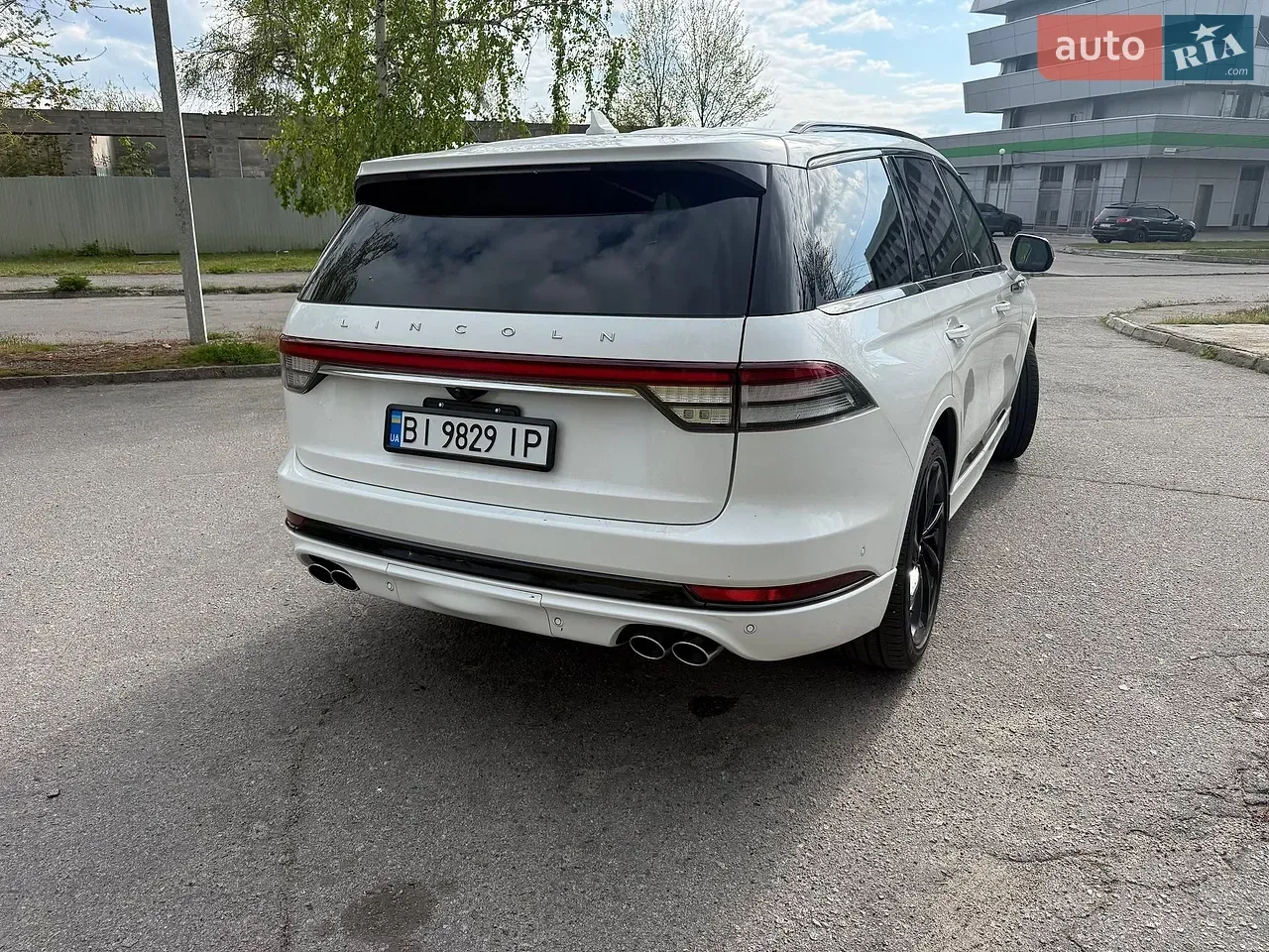 Lincoln Aviator 2024 photo 2