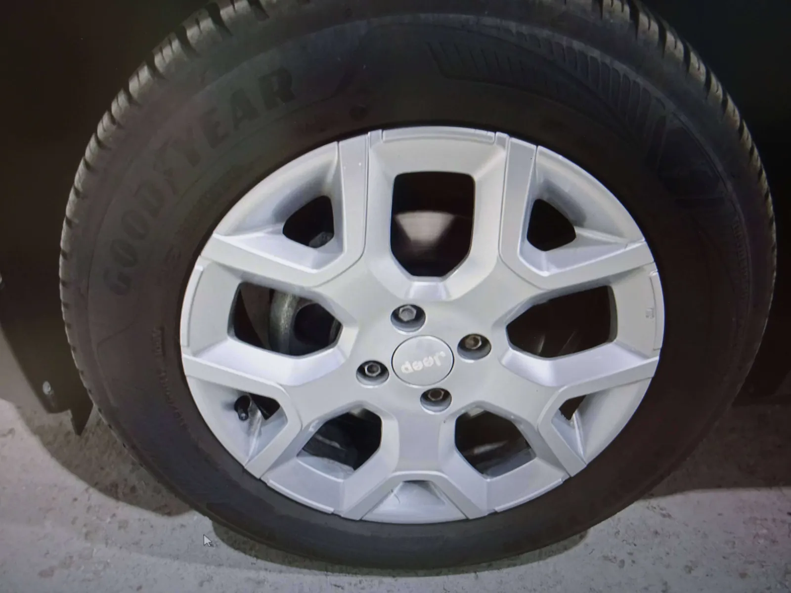 Jeep Avenger Altitude 2024 photo 5