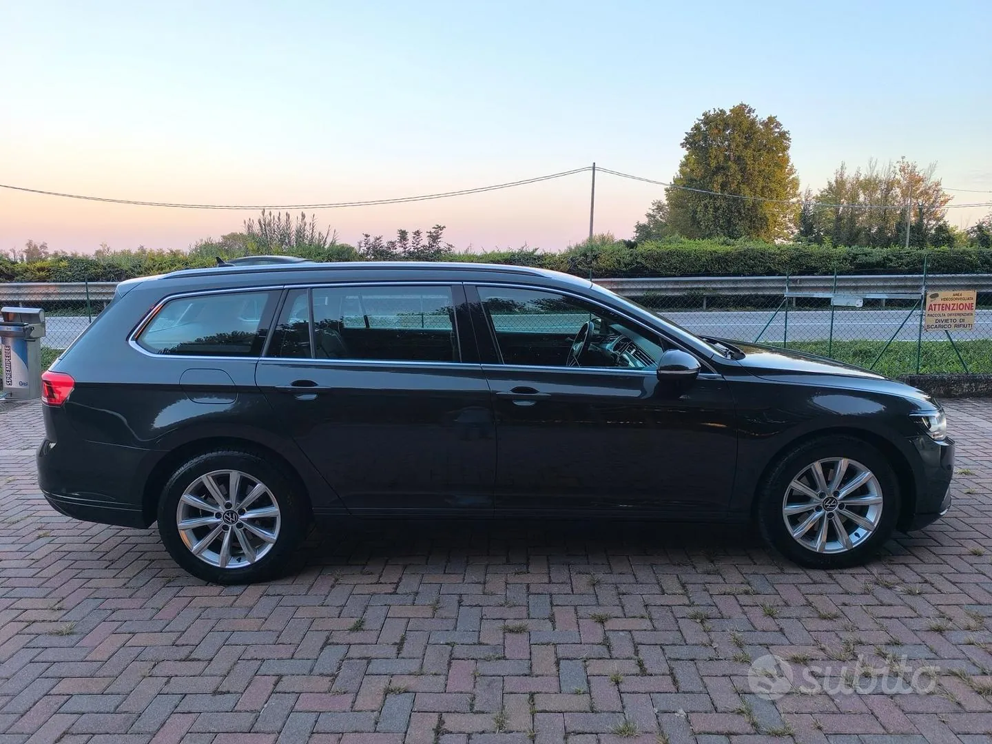 Volkswagen Passat Variant 2023 photo 4