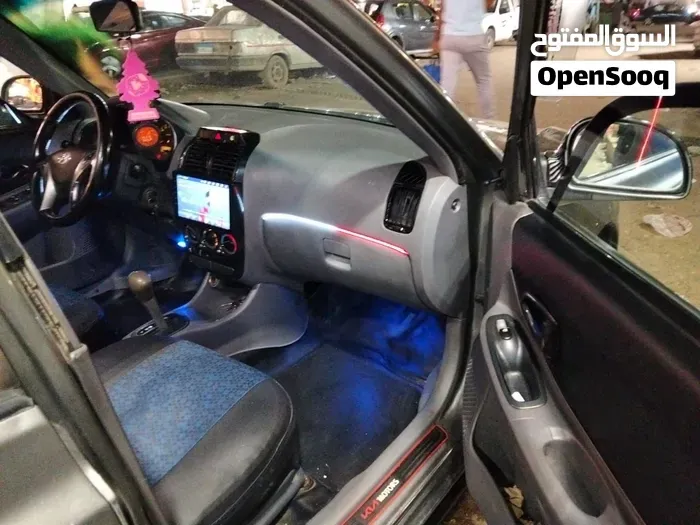 Hyundai Verna 2012 photo 2