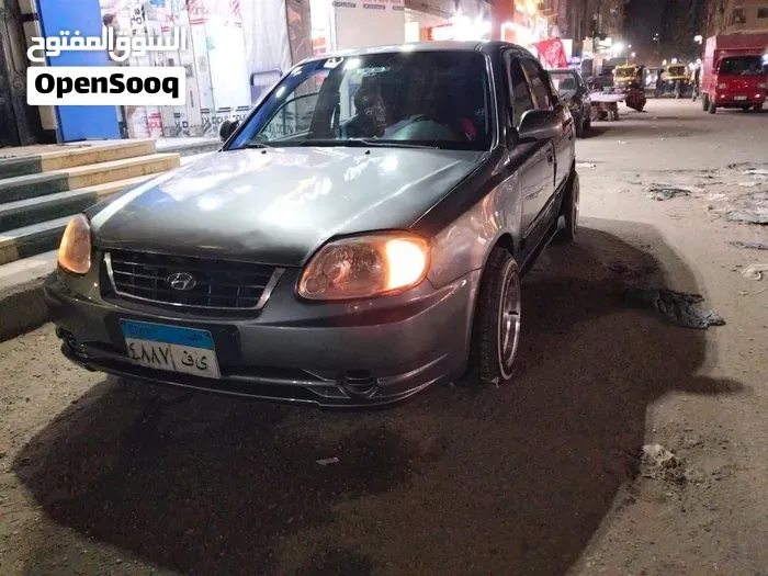 Hyundai Verna 2012 photo 4