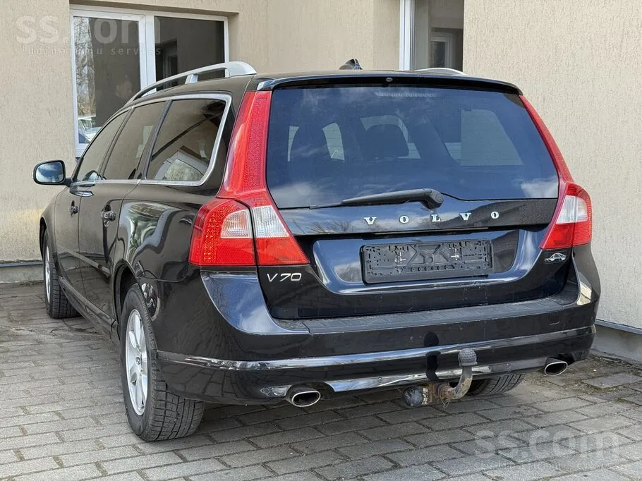 Volvo V70 2010 photo 3