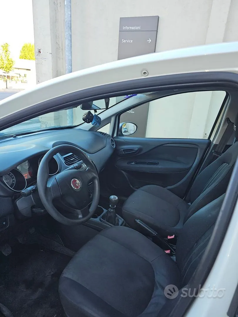 Fiat Punto Evo 2015 photo 3