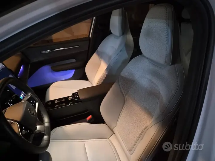 Volvo Ex30 2024 photo 3