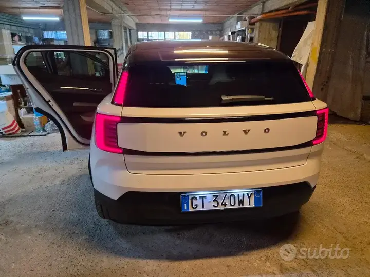 Volvo Ex30 2024 photo 5