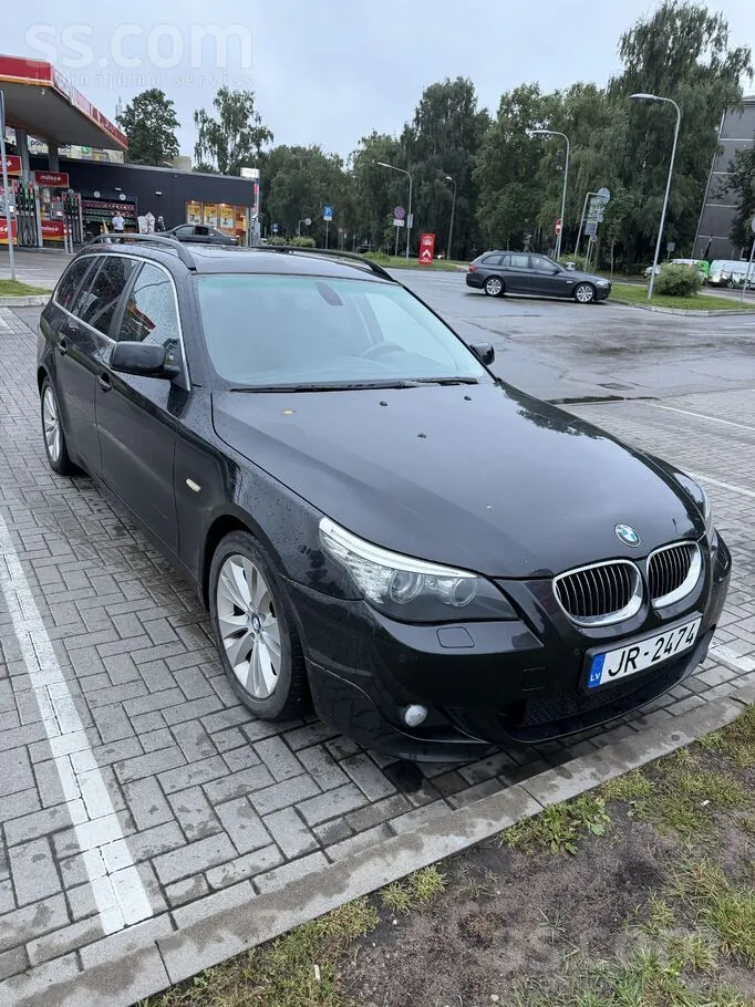 BMW 530
