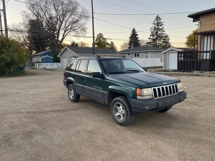 Jeep Grand Cherokee 1997 photo 3
