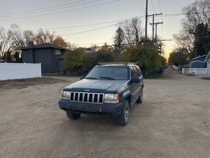 Jeep Grand Cherokee 1997 photo 2