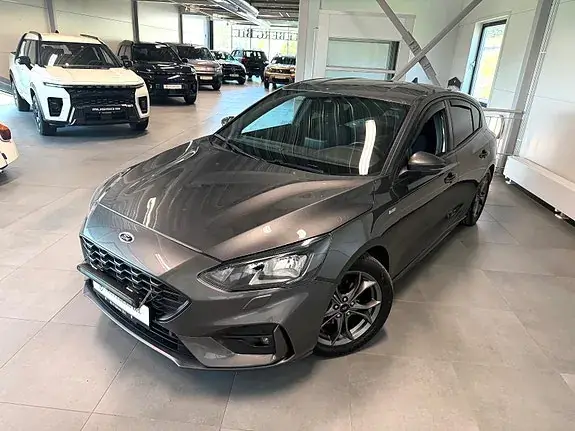 Ford Focus 2019 photo 2