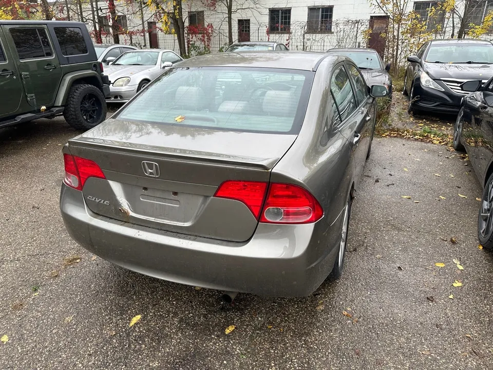 Honda Civic 2008 photo 2