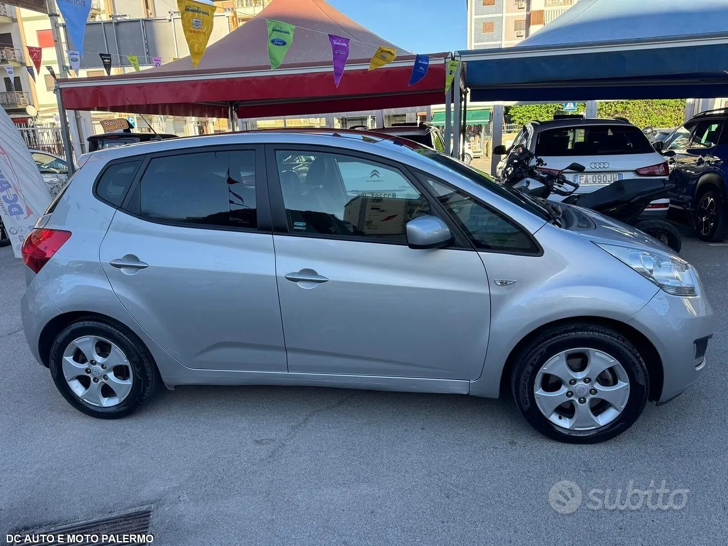 Kia Venga 2013 photo 5