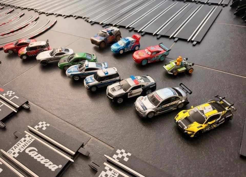 Carrera Go