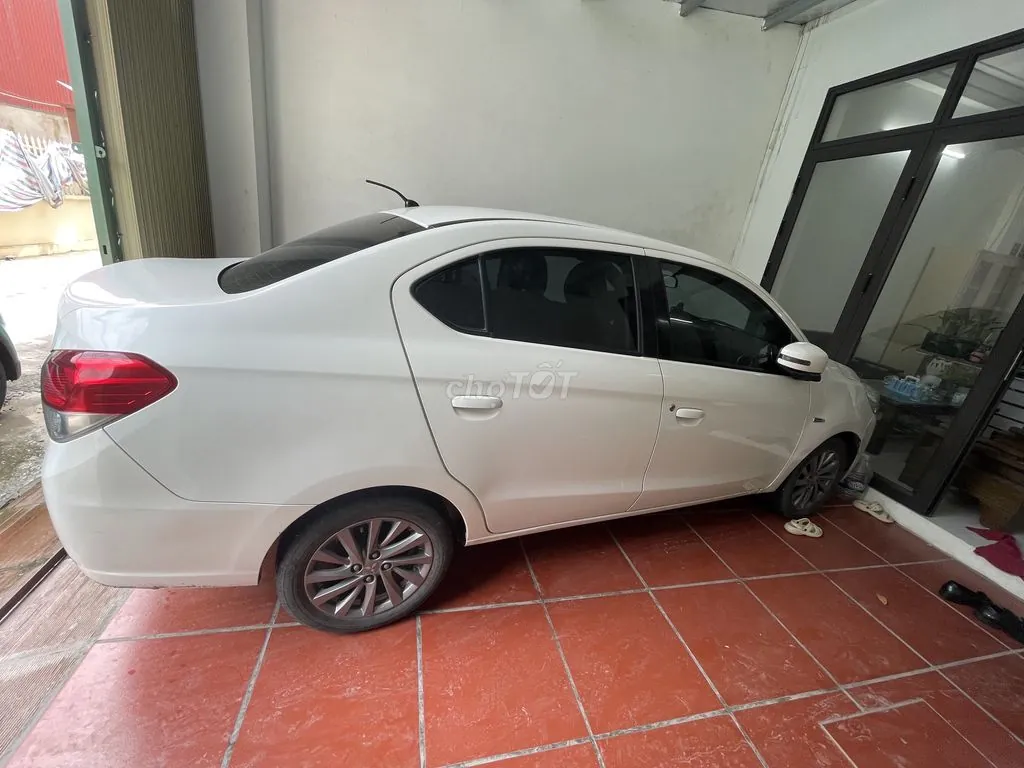 Mitsubishi Attrage 2018 photo 3