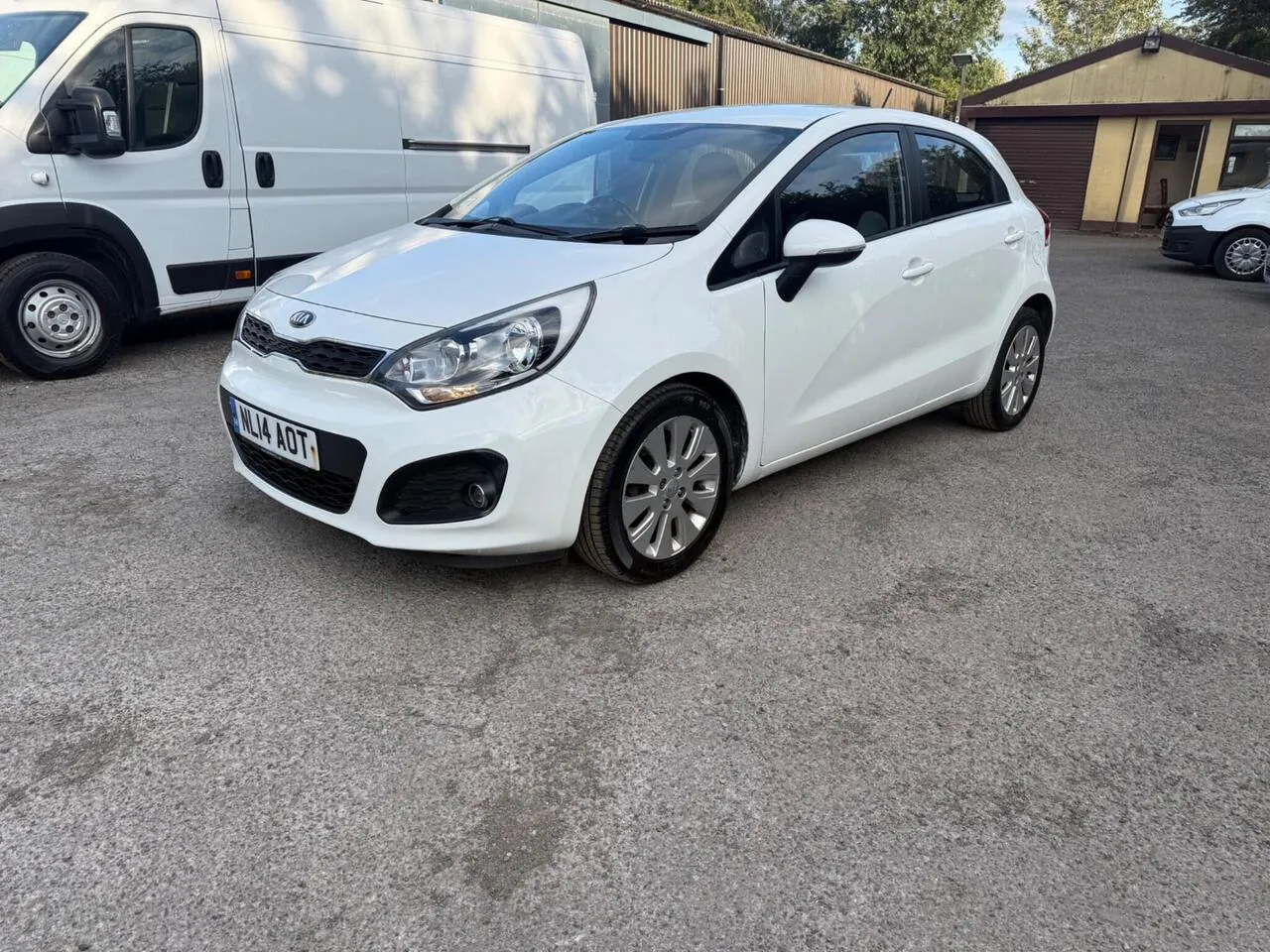Kia Rio 2014 photo 4