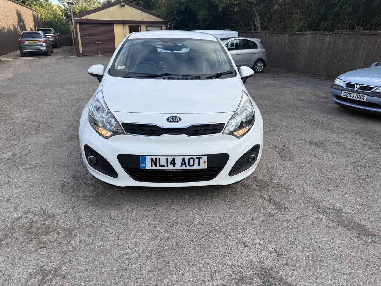 Kia Rio 2014 photo 2