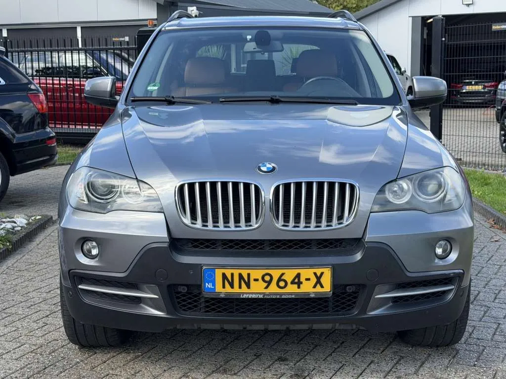 BMW X5 2009 photo 2