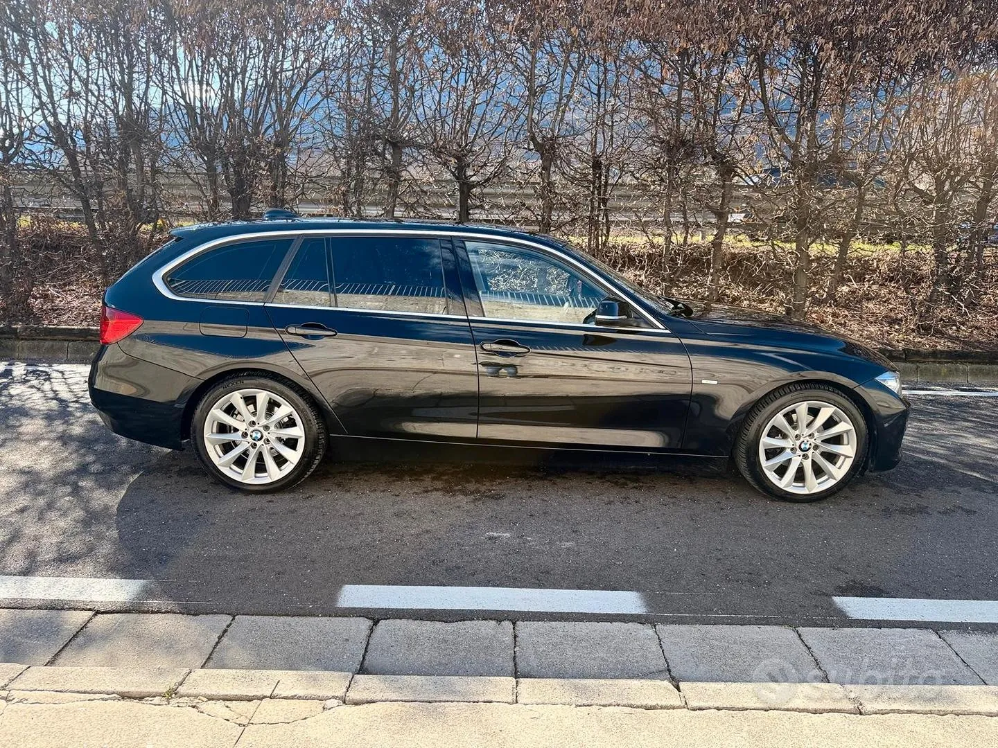 BMW 316D 2013 photo 2