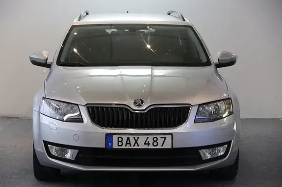 Skoda Octavia 2014 photo 2