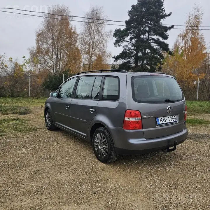 Volkswagen Touran 2007 photo 5