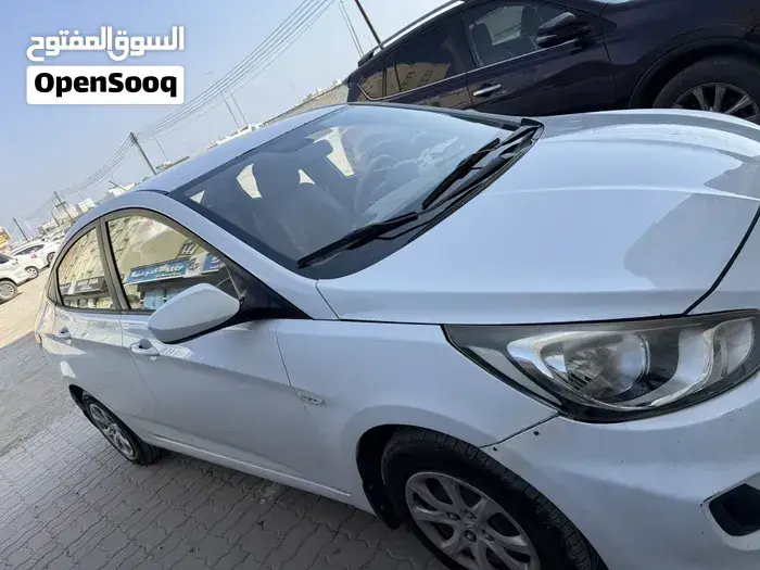 Hyundai Accent 2014 photo 3