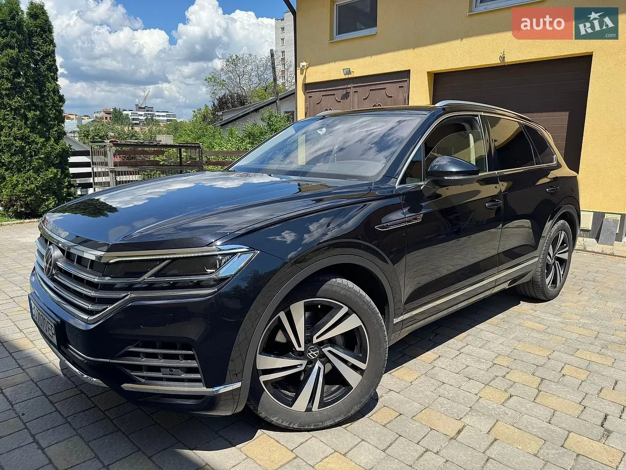 Volkswagen Touareg 2020 photo 3