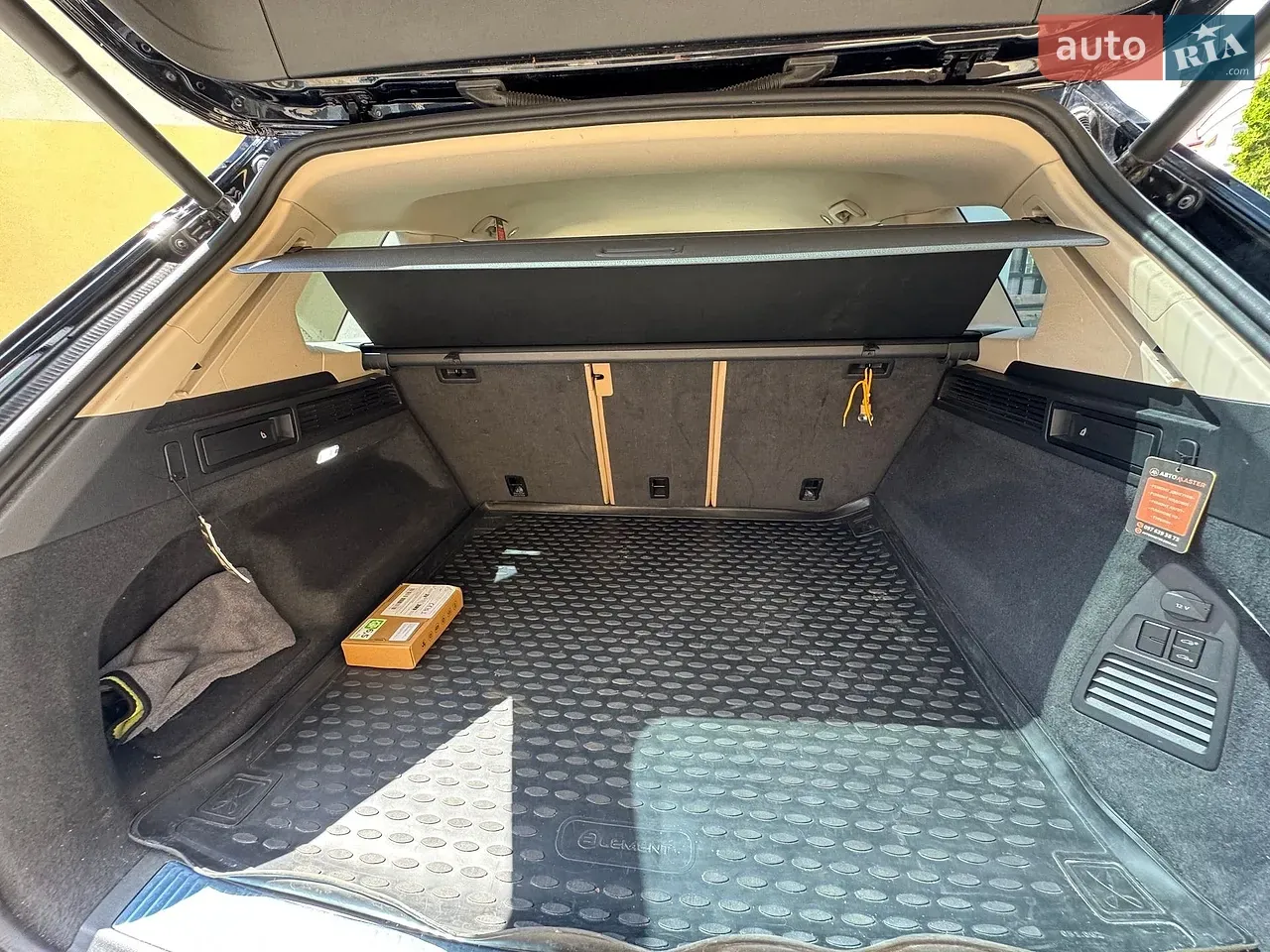 Volkswagen Touareg 2020 photo 2