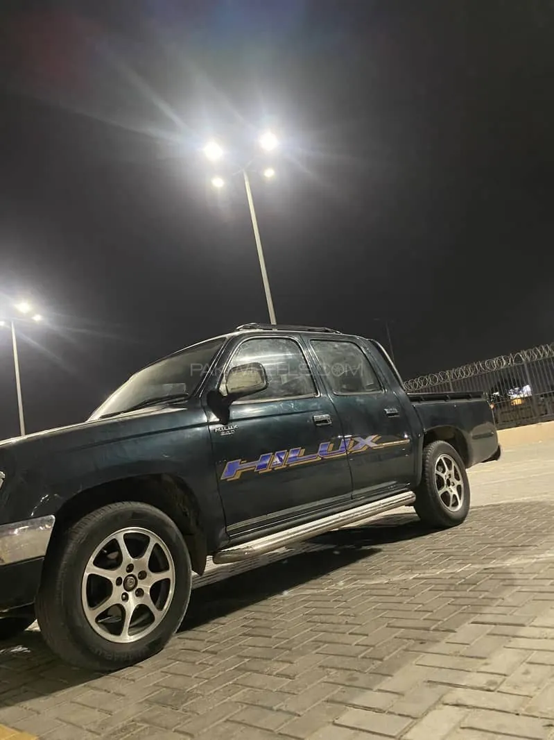 Toyota Hilux
