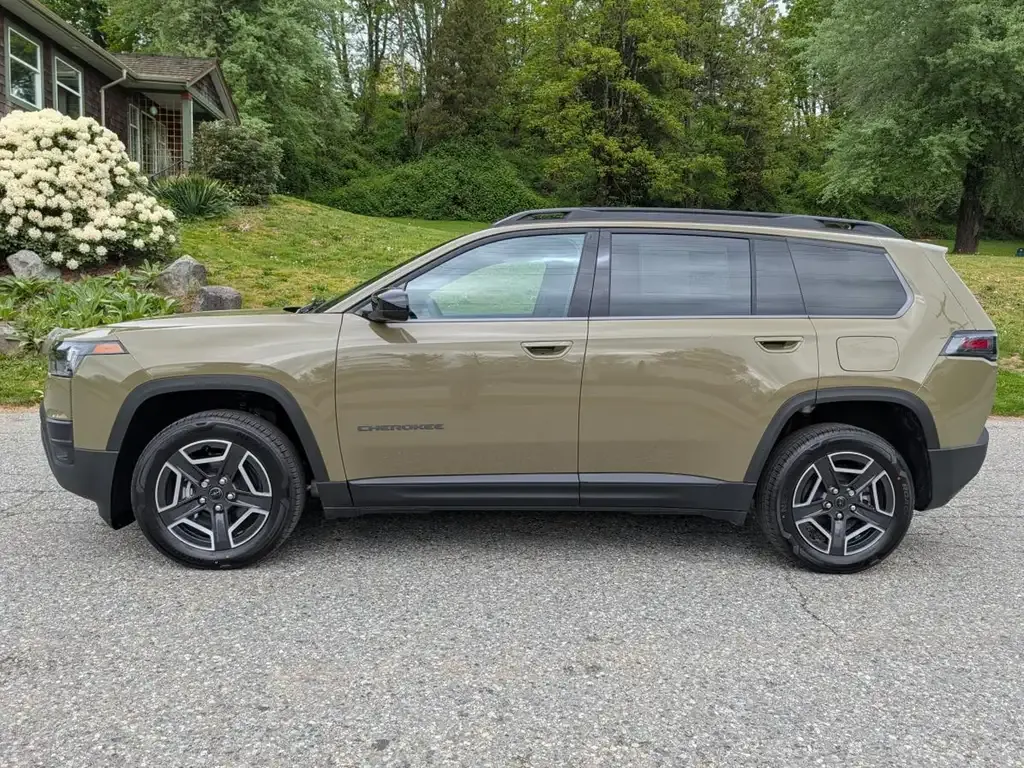 Jeep Cherokee 2026 photo 2