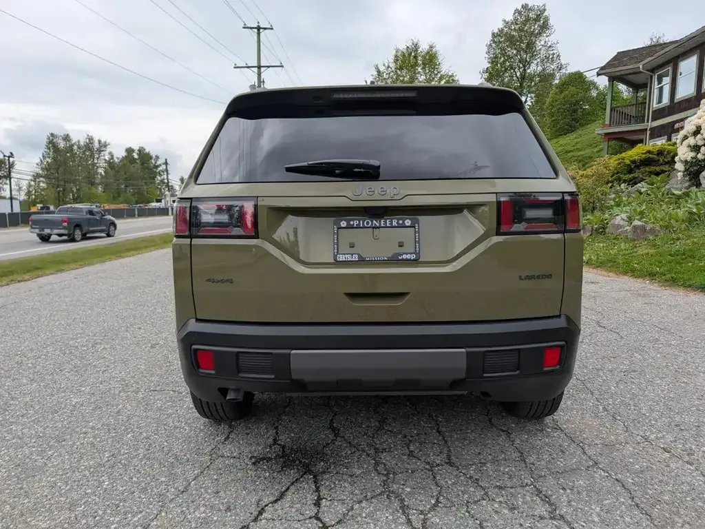 Jeep Cherokee 2026 photo 4