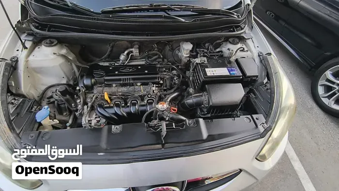 Hyundai Accent 2013 photo 4